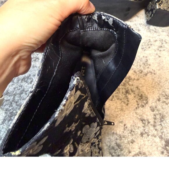 Embroidered Floral Black & Gold Ankle Boots By Indigo Rd. Size 10M Zipper Closur - Picture 5 of 9